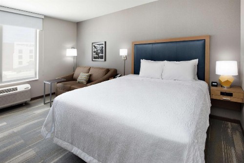 Hampton Inn & Suites San Diego Airport Liberty Station - image 47