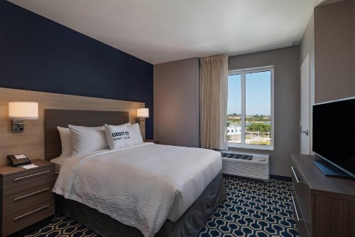 TownePlace Suites by Marriott San Diego Airport/Liberty Station - image 16