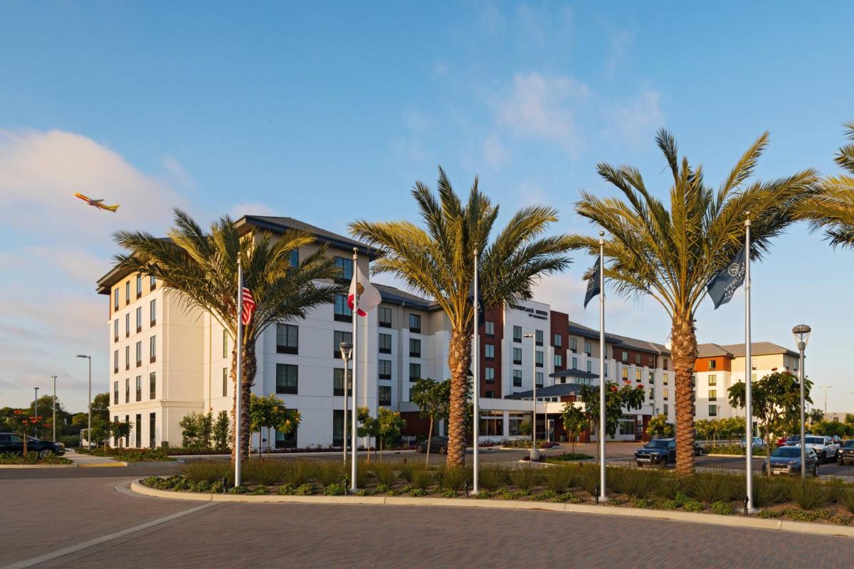 TownePlace Suites by Marriott San Diego Airport/Liberty Station - image 3