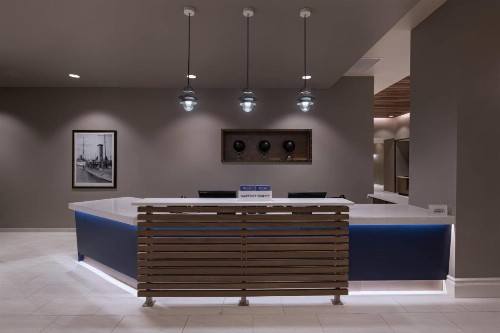 TownePlace Suites by Marriott San Diego Airport/Liberty Station - image 4