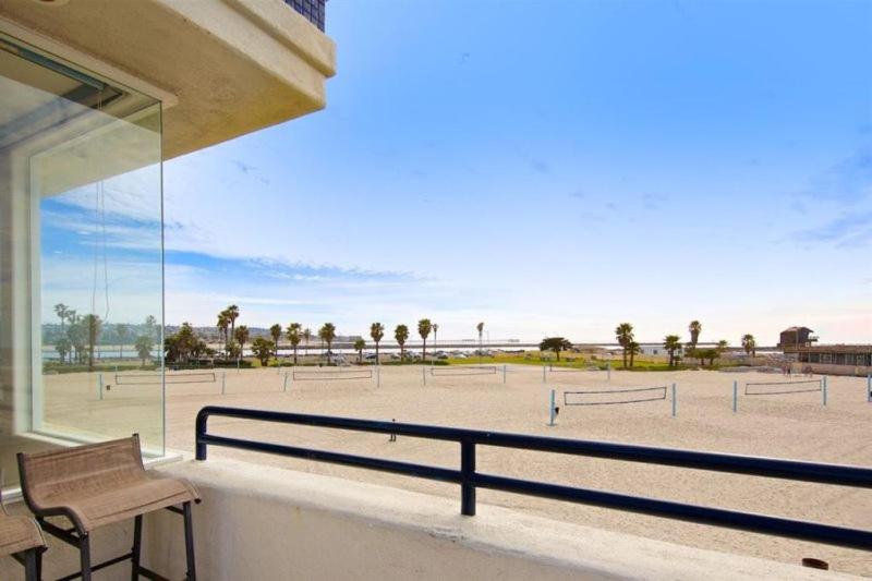 125-Fun in the Sun Penthouse - image 3