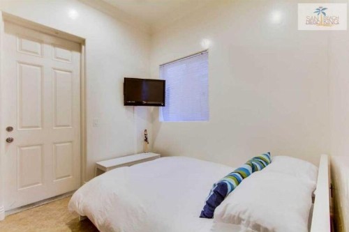 200-Surf Stars Penthouse - image 19