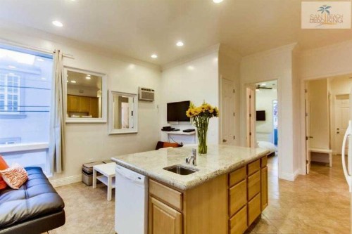 200-Surf Stars Penthouse - image 2