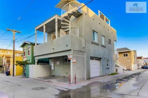 200-Surf Stars Penthouse - image 23