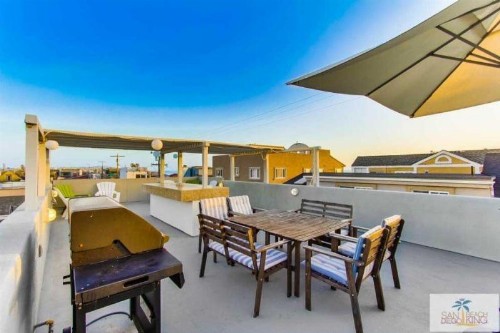200-Surf Stars Penthouse - image 4