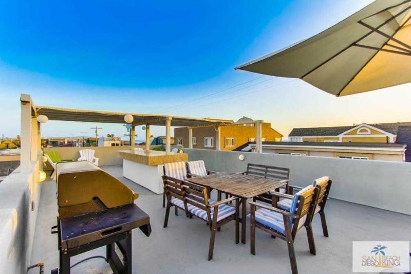200-Surf Stars Penthouse - image 4