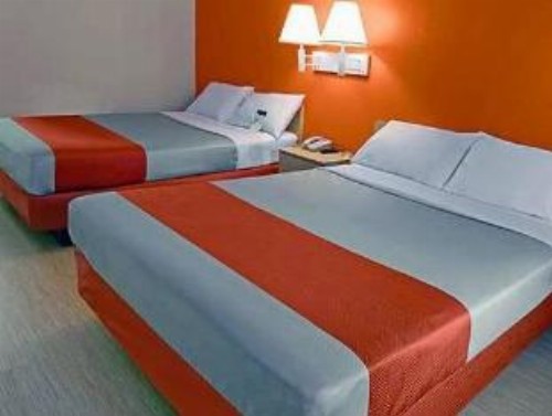 Motel 6-San Ysidro CA - San Diego - Border - image 4