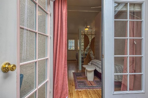 Cottage By Mission Bay - image 11