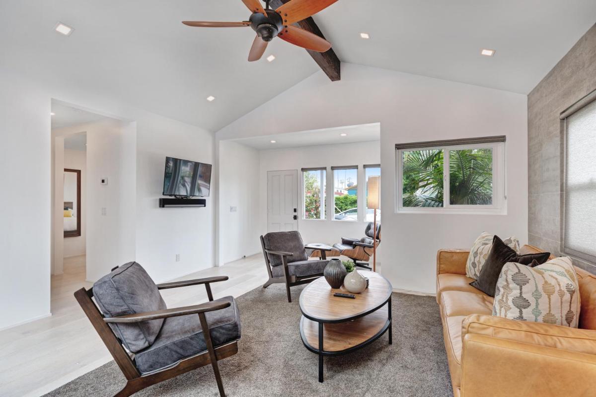 Ocean Beach Luxury - image 7
