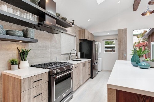 Ocean Beach Luxury - image 8
