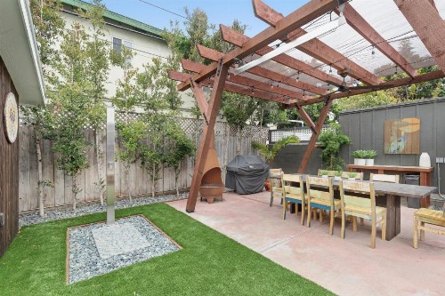 Ocean Beach Luxury - image 9