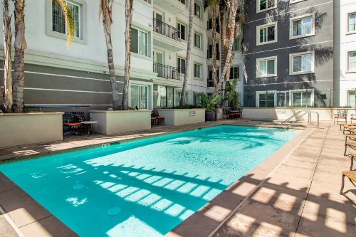 Luxe Apts in Mission Valley by WanderJaunt - image 7