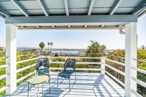 La Playa Abode - image 1
