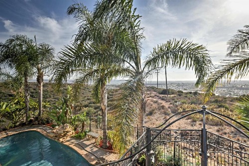 Luxury Ocean-View Getaway with Pool Patio and Hot Tub - image 3