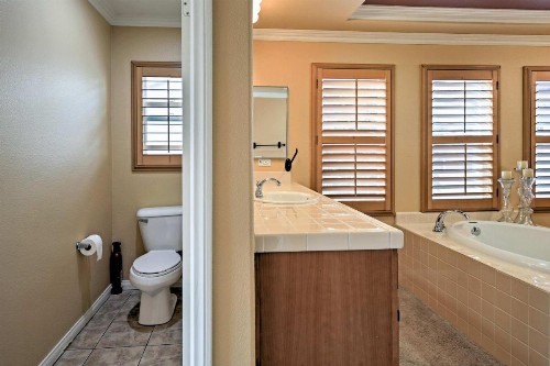 Luxury Ocean-View Getaway with Pool Patio and Hot Tub - image 7