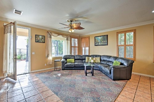 Luxury Ocean-View Getaway with Pool Patio and Hot Tub - image 8