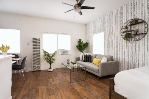 Super Host Luxury 2/1 APT - image 6