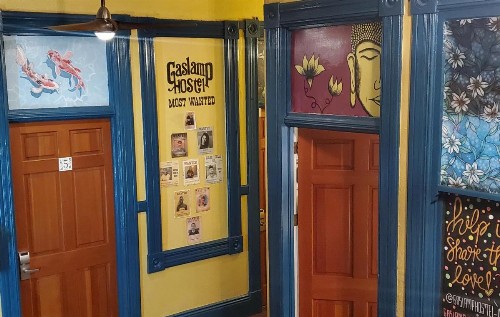 Gaslamp Hostel - image 34
