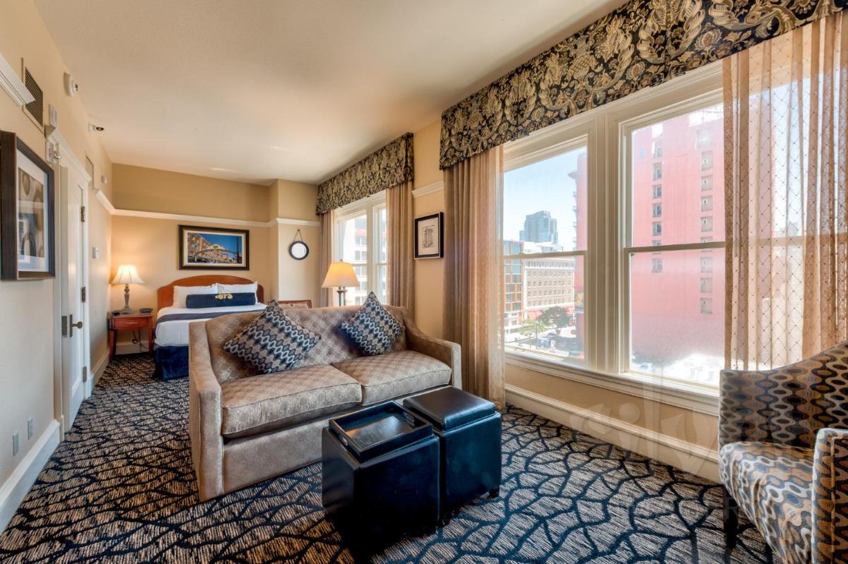 Gaslamp Plaza Suites - image 6