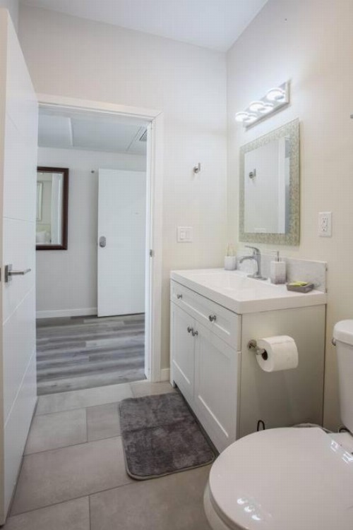 Luxurious Design One Bedroom Apt near Balboa Park - image 27