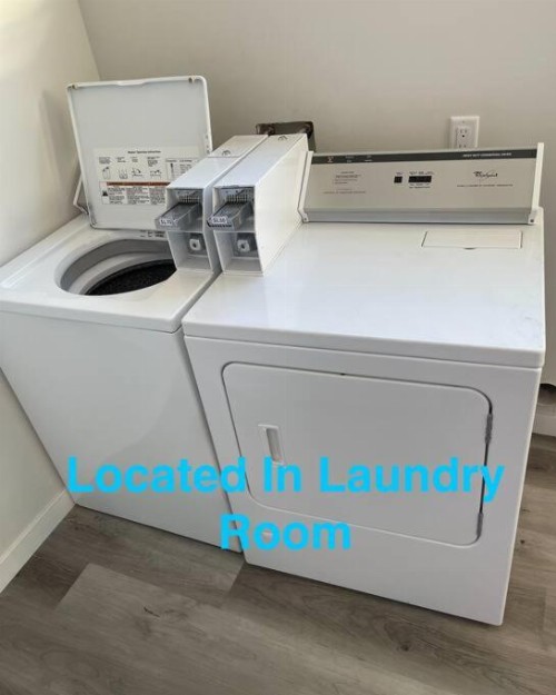 Cute Studio With Large Balcony and Great Park View - image 24