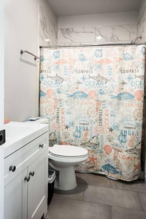 One Bedroom Apartment with Luxurious Furnitures - image 22