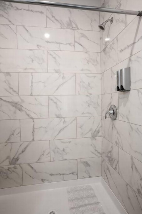 One Bedroom Apartment with Luxurious Furnitures - image 24