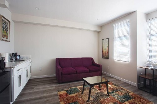 Spacious 1 Bedroom Apartment in Balboa Park - image 8