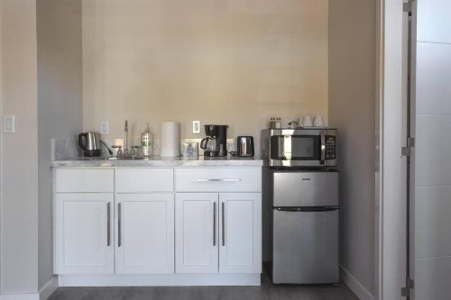Spacious Studio with Incredible Balboa Park View - image 7