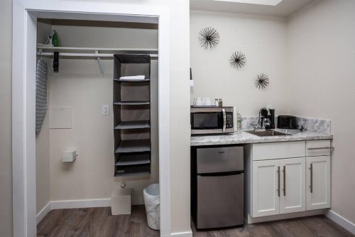 Studio with Large Balcony- San Diego Gateway - image 30