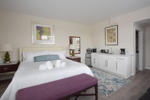 Modern Luxurious and Prime location All in One - image 26