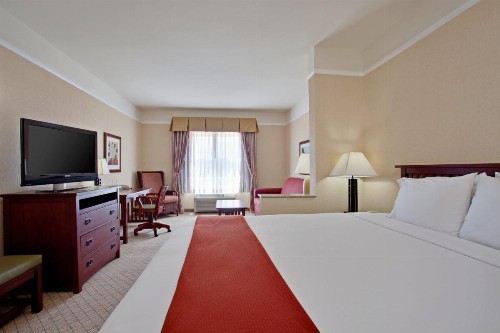 Holiday Inn Express Hotel & Suites San Dimas an IHG Hotel - image 10