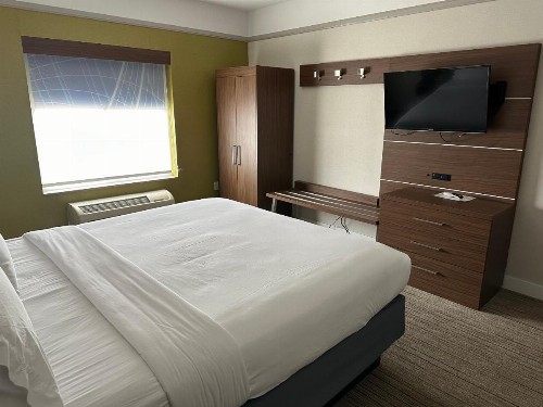 Holiday Inn Express Hotel & Suites San Dimas an IHG Hotel - image 20