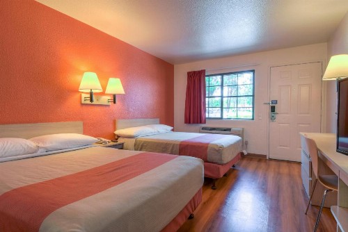 Motel 6-San Dimas CA - Los Angeles - image 12