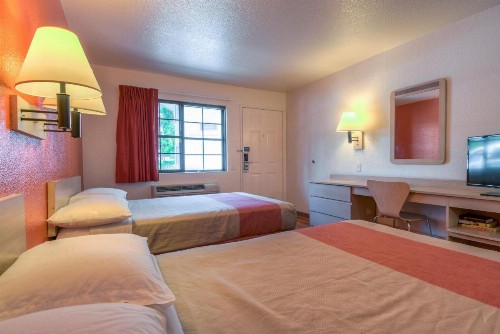Motel 6-San Dimas CA - Los Angeles - image 22