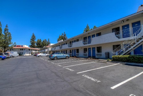 Motel 6-San Dimas CA - Los Angeles - image 23