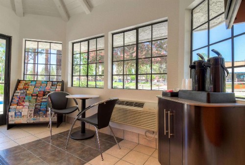 Motel 6-San Dimas CA - Los Angeles - image 31