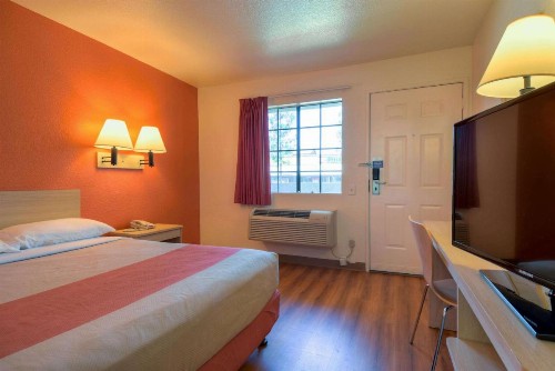 Motel 6-San Dimas CA - Los Angeles - image 39