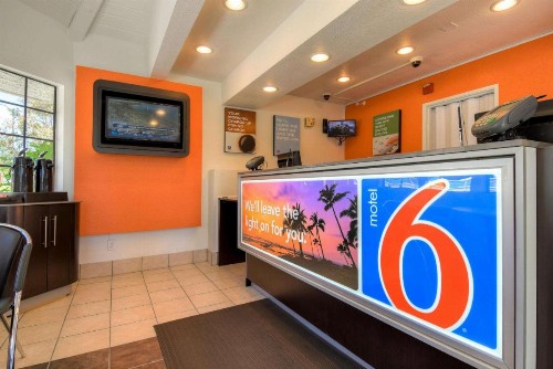 Motel 6-San Dimas CA - Los Angeles - image 49