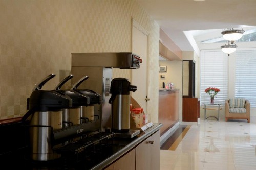 Red Roof Inn San Dimas - Fairplex - image 11