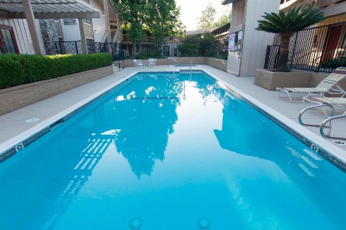 Red Roof Inn San Dimas - Fairplex - image 15