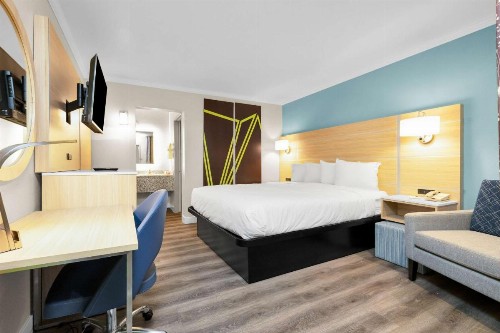 Howard Johnson by Wyndham San Francisco Marina District - image 19