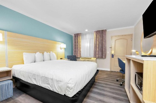 Howard Johnson by Wyndham San Francisco Marina District - image 24