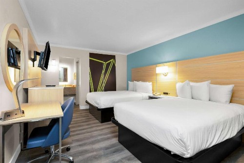 Howard Johnson by Wyndham San Francisco Marina District - image 40