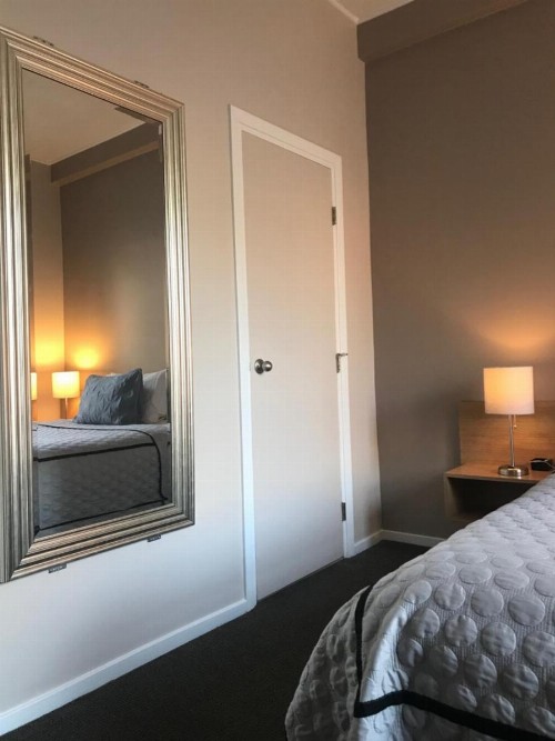 Touchstone Hotel - City Center - image 11