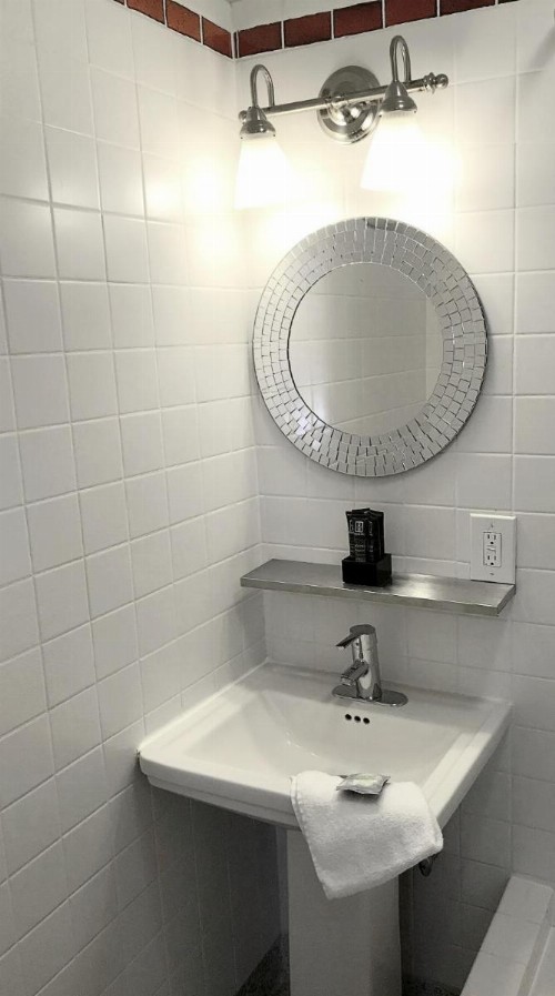 Touchstone Hotel - City Center - image 12