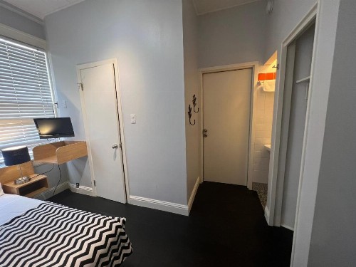 Touchstone Hotel - City Center - image 30