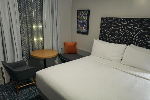 Good Hotel - image 14