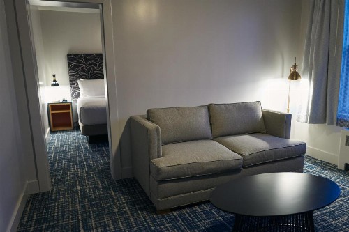 Good Hotel - image 19