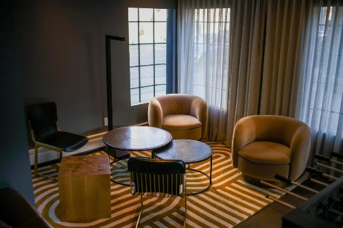 Good Hotel - image 28